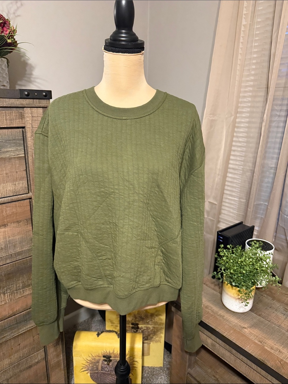 aerie Olive Quilted Crewneck Sweater